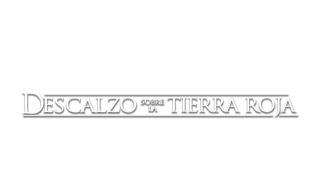 Descalzo sobre la tierra roja