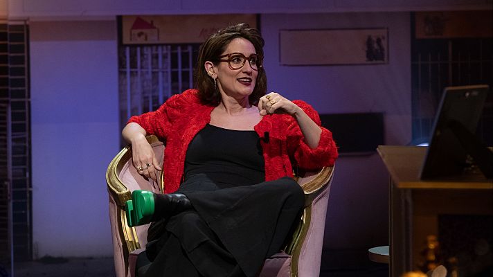 Ana Morgade y su astuta forma de convertir una caída en comedia