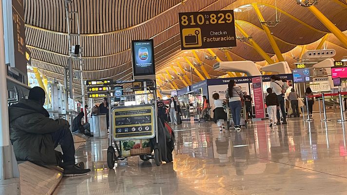 Aena limitará los accesos al aeropuerto para evitar que entren las personas sin hogar