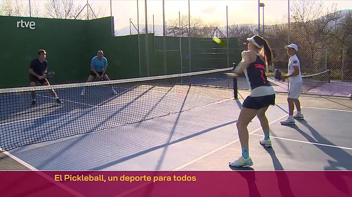 El pickleball, un deporte en auge y para todos